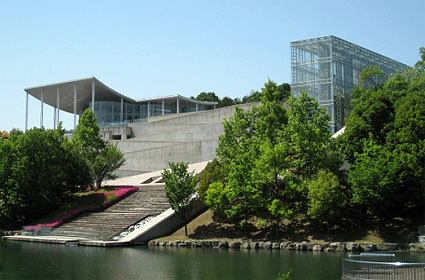 岡崎市美術博物館